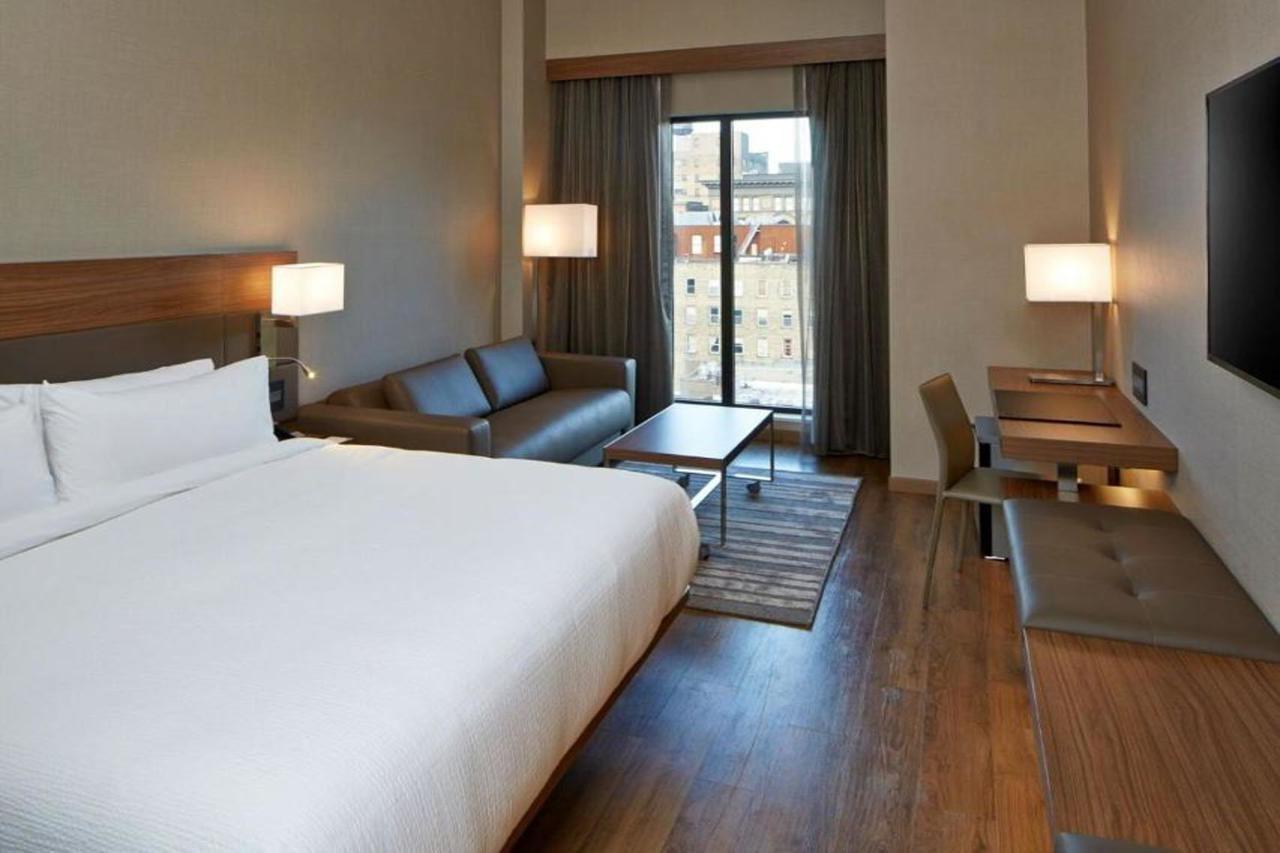 Ac Hotel By Marriott Minneapolis Downtown Exterior photo
