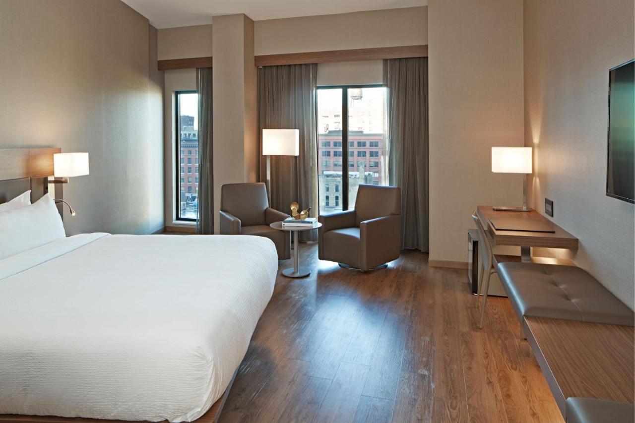 Ac Hotel By Marriott Minneapolis Downtown Exterior photo