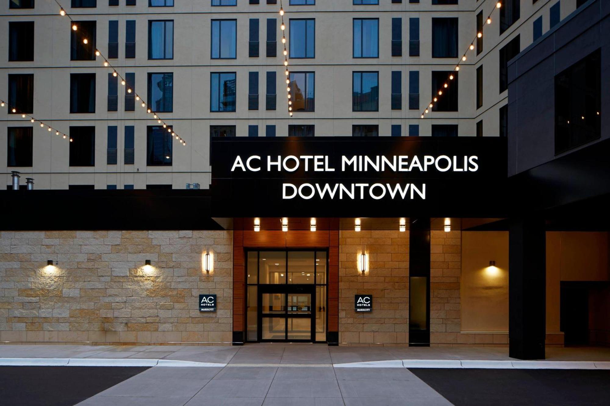 Ac Hotel By Marriott Minneapolis Downtown Exterior photo